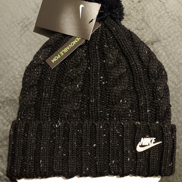 Nike beanie - Picture 4 of 8